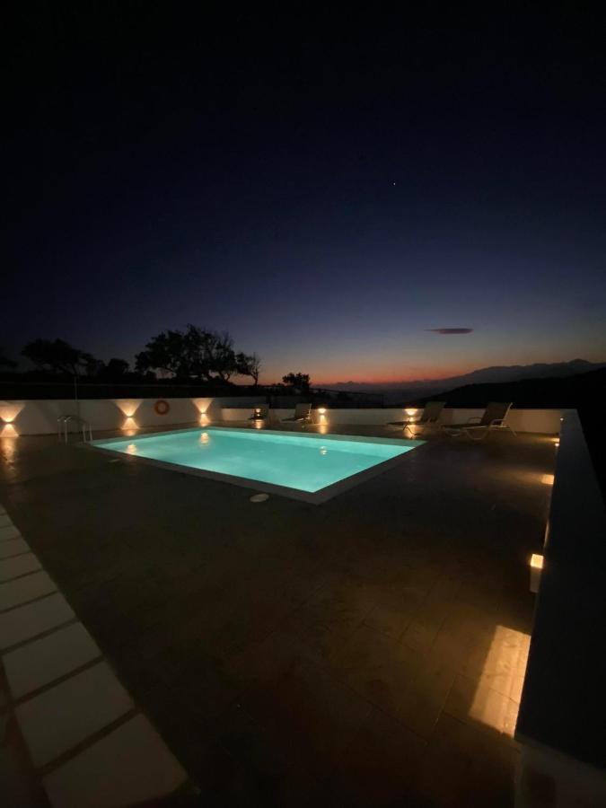 Villa George Sea View With Pool - Triopetra Buitenkant foto